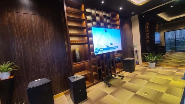 Loa Goldsound cho công ty ERA Vietnam, TP HCM, amply 2 kênh 1200w, bluetooth 5.0, loa V258PU - 258w, loa được thiết kế riêng cho quán, bật lớn không tạp âm, miễn phí công lắp đặt, bảo hành dài hạn 5 năm