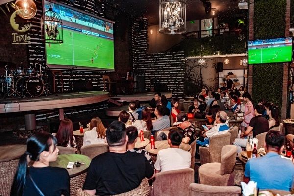 10 cấu hình loa cafe BÓNG ĐÁ, Amply 4 - 6 vùng âm lượng, loa được thiết kế riêng cho quán, bật lớn không tạp âm, miễn phí công lắp đặt, bảo hành dài hạn 5 năm.
