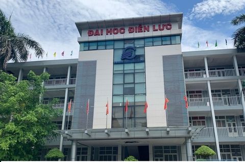 Loa cho trường Đại Học Điện Lực: Âm ly có thể điều chỉnh được âm lượng của âm thanh phát ra cho từng khu vực trong lớp, âm thanh luôn rõ ràng, chuyên cho giảng dạy.