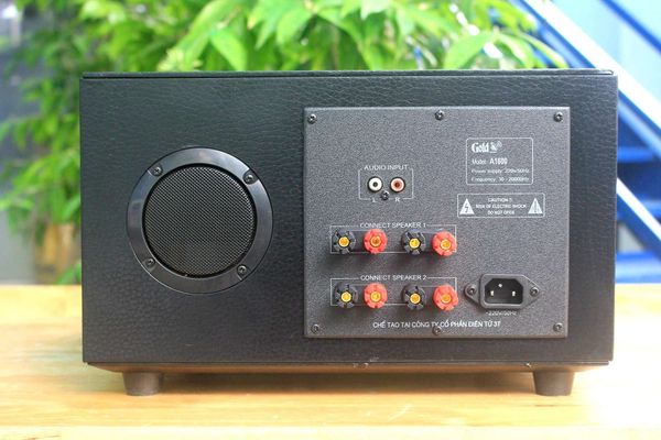 Loa treo tường ngoài trời, phát nhạc nền thông báo sân vườn: Amply A1800 + 10 V25NT