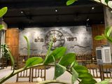 Hệ thống âm thanh cho AHA CAFE Thành Thái, Amply 4 - 6 vùng âm lượng, loa được thiết kế riêng cho quán, bật lớn không tạp âm, miễn phí công lắp đặt, bảo hành dài hạn 5 năm.