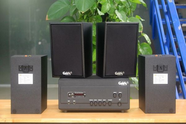 [Diện tích 80m2 + 02 Kênh] Amply A907PU_TH-2K Goldsound 2 vùng âm lượng 900w + 4 loa Goldsound V40C_TH - 40w, loa được thiết kế riêng cho quán, bật lớn không tạp âm, miễn phí công lắp đặt, bảo hành dài hạn 5 năm