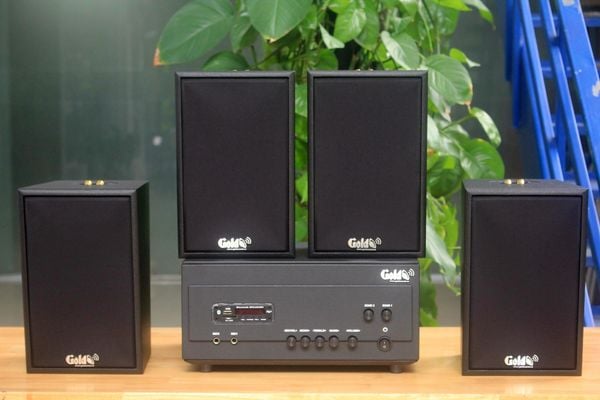 [Diện tích 80m2 + 02 Kênh] Amply A907PU_TH-2K Goldsound 2 vùng âm lượng 900w + 4 loa Goldsound V40C_TH - 40w, loa được thiết kế riêng cho quán, bật lớn không tạp âm, miễn phí công lắp đặt, bảo hành dài hạn 5 năm