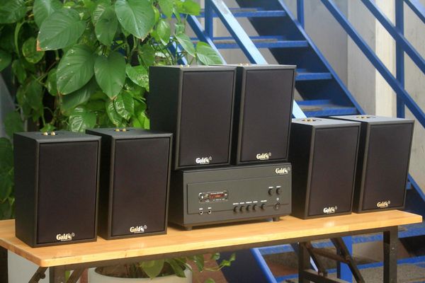 [Diện tích 120m2 + 02 Kênh] Amply A907PU-2K Goldsound 2 vùng âm lượng 900w + 6 loa Goldsound V40C - 40w, loa được thiết kế riêng cho quán, bật lớn không tạp âm, miễn phí công lắp đặt, bảo hành dài hạn 5 năm