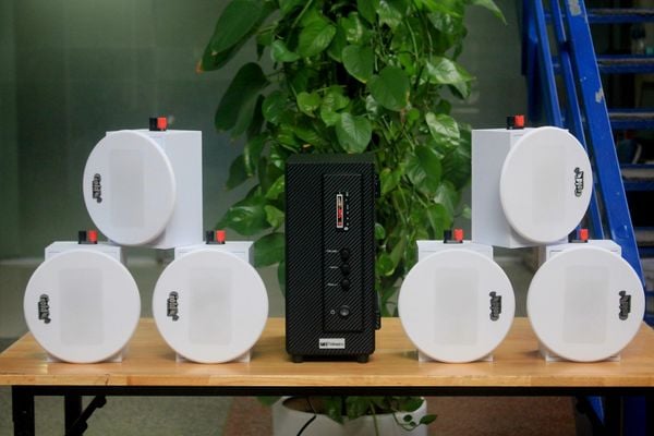[Diện tích 80m2] Dàn âm trần thông báo, loa phát nhạc nền tự động Gold4cafe AM6.0 Goldsound (01 Amply + 6 loa âm trần 13w), loa được thiết kế riêng cho quán, bật lớn không tạp âm, bảo hành dài hạn 5 năm.
