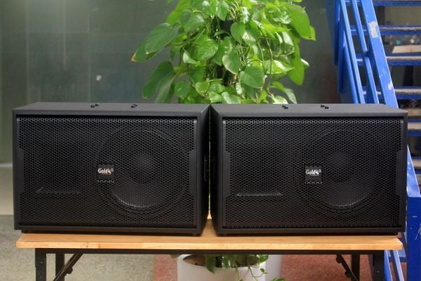 Loa Karaoke V258PU_DA - KA Goldsound (số lượng 1 loa), công suất 400w, loa bass 30 cm, treble kèn, kích thước rộng 60 cm, cao 40 cm, sâu 36 cm, phủ da cao cấp, bảo hành dài hạn 5 năm.