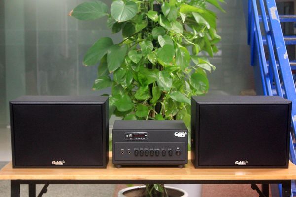 [Diện tích 60m2 + 02 Kênh] Amply A384PU_TH - 2K Goldsound 2 vùng âm lượng 380w + 2 loa Goldsound V130_TH - 130w, loa được thiết kế riêng cho quán, bật lớn không tạp âm, miễn phí công lắp đặt, bảo hành dài hạn 5 năm.