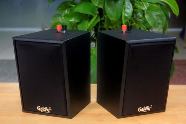 Loa Goldsound vệ tinh treo tường V25C_TH (số lượng 01 loa), công suất 25w, loa bass 4 inch, treble 5 cm, kích thước rộng 17 cm, cao 24 cm, sâu 22.5 cm, bảo hành dài hạn 5 năm.