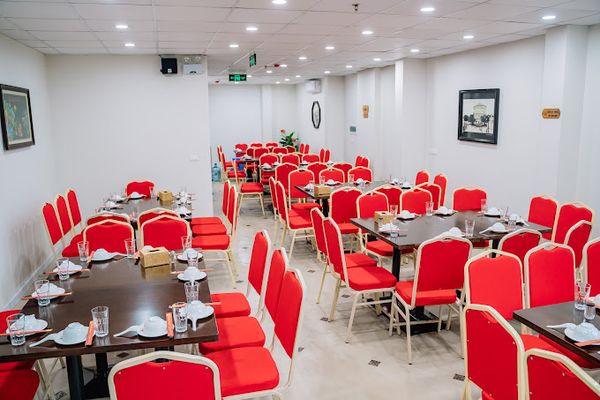 Loa Goldsound cho nhà hàng Thiên An, Ba Đình, Hà Nội, Amply 4 - 6 vùng âm lượng, loa được thiết kế riêng cho quán, bật lớn không tạp âm, miễn phí công lắp đặt, bảo hành dài hạn 5 năm.