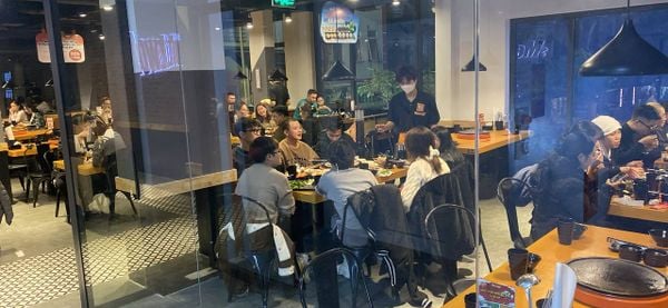 Loa Goldsound cho Lẩu Phan Đông Anh, Hà Nội,  Amply 4 - 6 vùng âm lượng, loa được thiết kế riêng cho quán, bật lớn không tạp âm, miễn phí công lắp đặt, bảo hành dài hạn 5 năm.