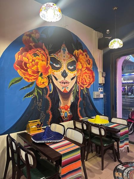 Loa không dây cho nhà hàng TacoLeo, TP.HCM, loa được thiết kế riêng cho quán, bật lớn không tạp âm, miễn phí công lắp đặt, bảo hành dài hạn 5 năm