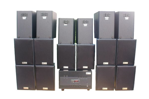[Diện tích 320m2 + 04 Kênh] A1800 Goldsound 4 vùng âm lượng 1800w + 16 loa Goldsound V40C 40w, Amply 4 - 6 vùng âm lượng, loa được thiết kế riêng cho quán, bật lớn không tạp âm, miễn phí công lắp đặt, bảo hành dài hạn 5 năm.