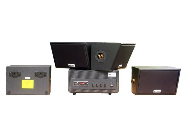 Dàn loa treo tường thông báo phát nhạc nền tự động: A501 Goldsound 500w + 4 loa Goldsound ngoài trời V50NT 50w, loa được thiết kế riêng cho quán, bật lớn không tạp âm, miễn phí công lắp đặt, bảo hành 12 tháng