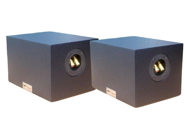 Loa chống nước quán cafe sân vườn Goldsound V101-NT (15w, ngoài trời, 1 chiếc), công suất 15w, thiết kế chống nước, loa bass 3 inch, kích thước rộng 23 cm, cao 17 cm, sâu 16 cm, bảo hành 12 tháng.