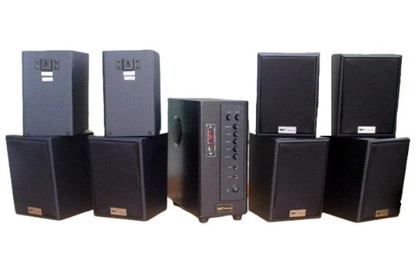 Dàn loa treo tường: Amply A384 Goldsound 2 vùng âm lượng 380w + 8 loa Goldsound V25C 25w, loa được thiết kế riêng cho quán, bật lớn không tạp âm, miễn phí công lắp đặt, bảo hành dài hạn 5 năm