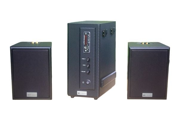 Dàn loa treo tường thông báo phát nhạc nền: 1 Amply AMT155 Goldsound 2 vùng âm lượng 150w + 2 loa Goldsound V25C 25W, loa được thiết kế riêng cho quán, bật lớn không tạp âm, miễn phí công lắp đặt, bảo hành dài hạn 5 năm.