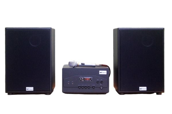 Dàn karaoke gia đình: K230 (01 amply 900w + 02 loa 200w + 01 Micro có dây)