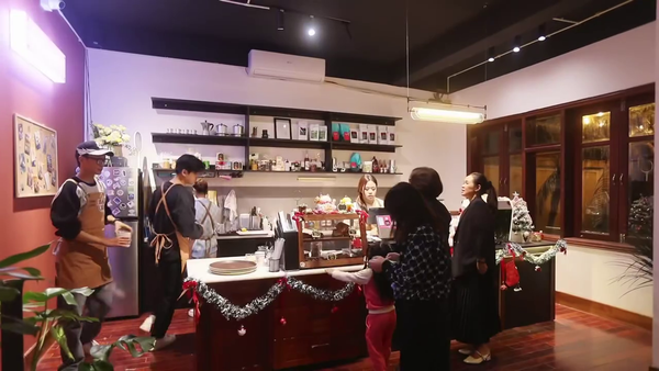 Loa Goldsound cho LuBaLuBu coffee&workshop, amply 2 kênh 380w, bluetooth 5.0, loa 13w, loa được thiết kế riêng cho quán, bật lớn không tạp âm, miễn phí công lắp đặt, bảo hành dài hạn 5 năm