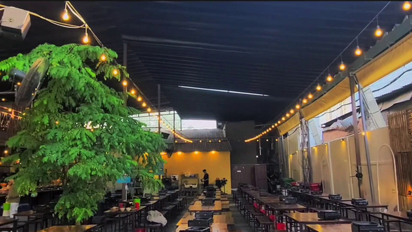 Loa Goldsound cho nhà hàng Buffet Cua 290, TP.HCM, loa được thiết kế riêng cho quán, bật lớn không tạp âm, miễn phí công lắp đặt, bảo hành dài hạn 5 năm