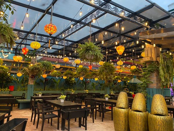 Loa Goldsound cho LỬA Beer Garden, Long Biên, Hà Nội, loa được thiết kế riêng cho quán, bật lớn không tạp âm, miễn phí công lắp đặt, bảo hành dài hạn 5 năm