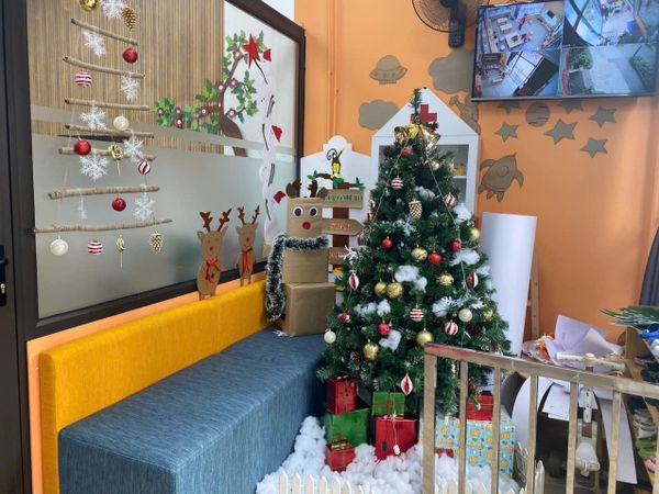 Loa Goldsound cho trường mầm non Ngôi Sao, Hà Nội, Âm ly có thể điều chỉnh được âm lượng của âm thanh phát ra cho từng khu vực trong lớp, âm thanh luôn rõ ràng, chuyên cho giảng dạy.