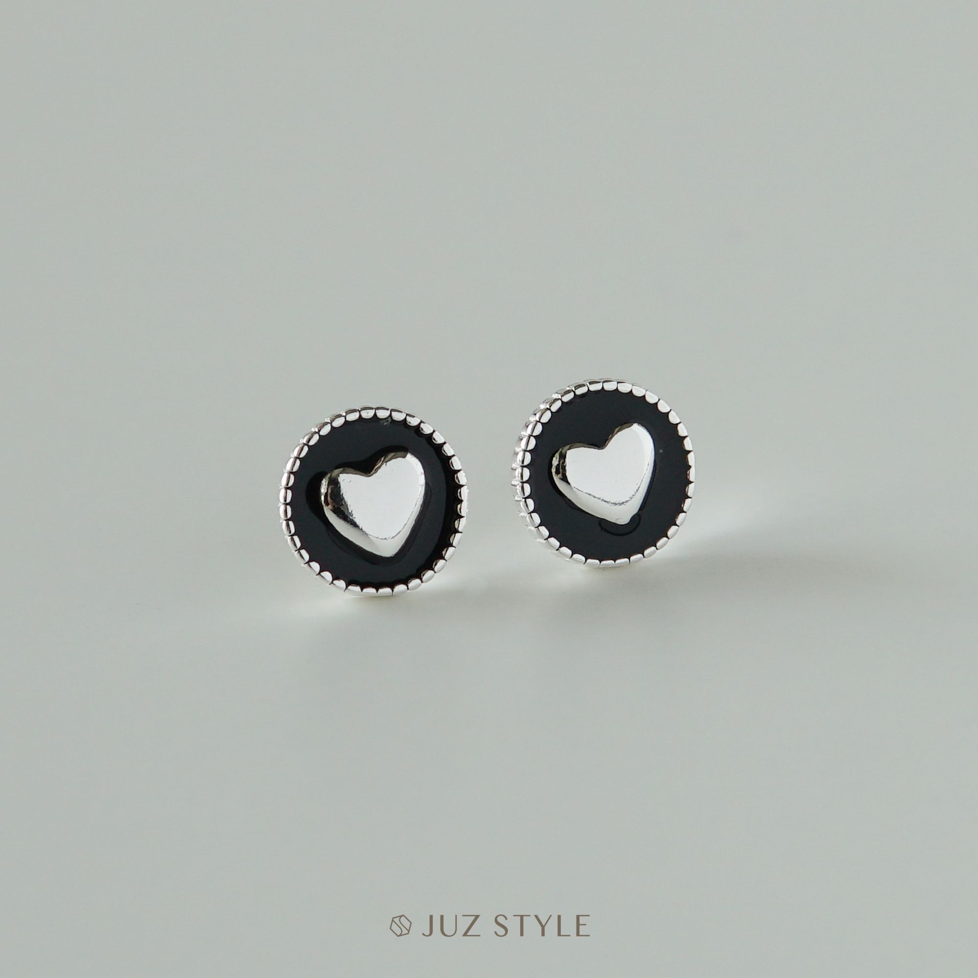  Bông tai bạc Heart in black 