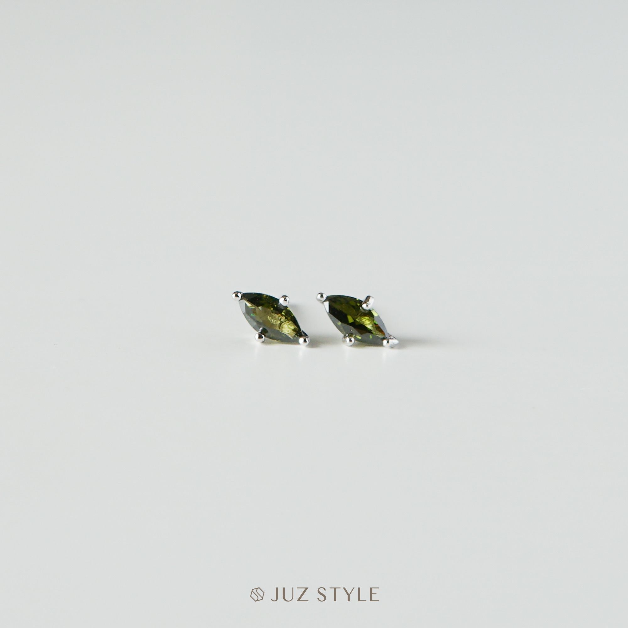  Bông tai bạc green stone 