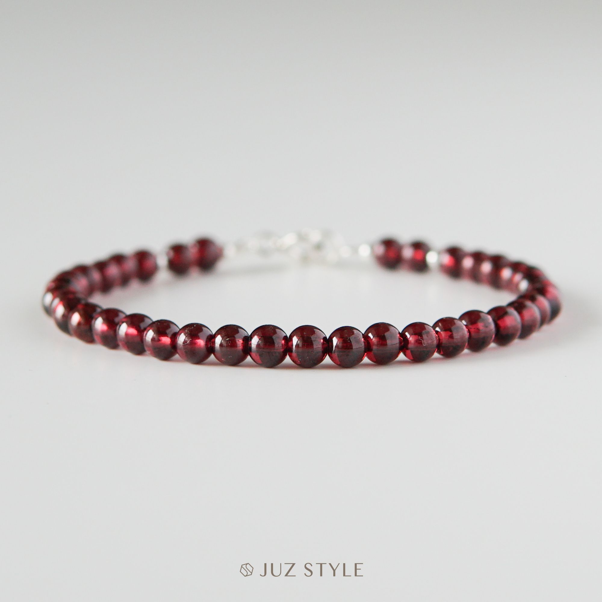  Vòng tay đá Garnet premium 4mm 