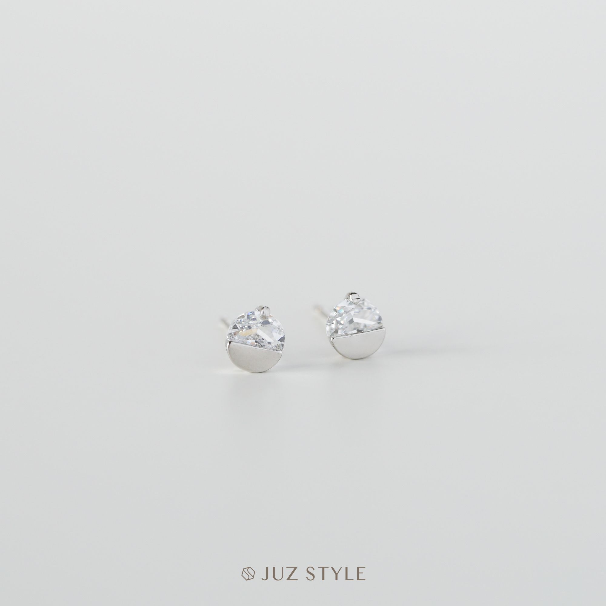  Bông tai bạc Half-moon Cz 