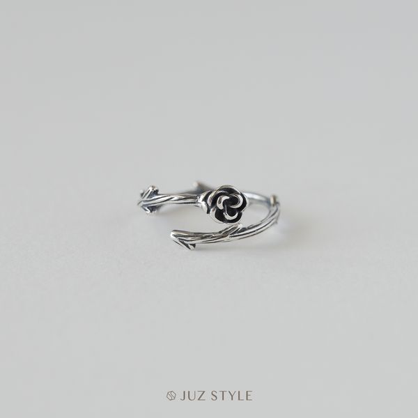  Nhẫn bạc Black rose 