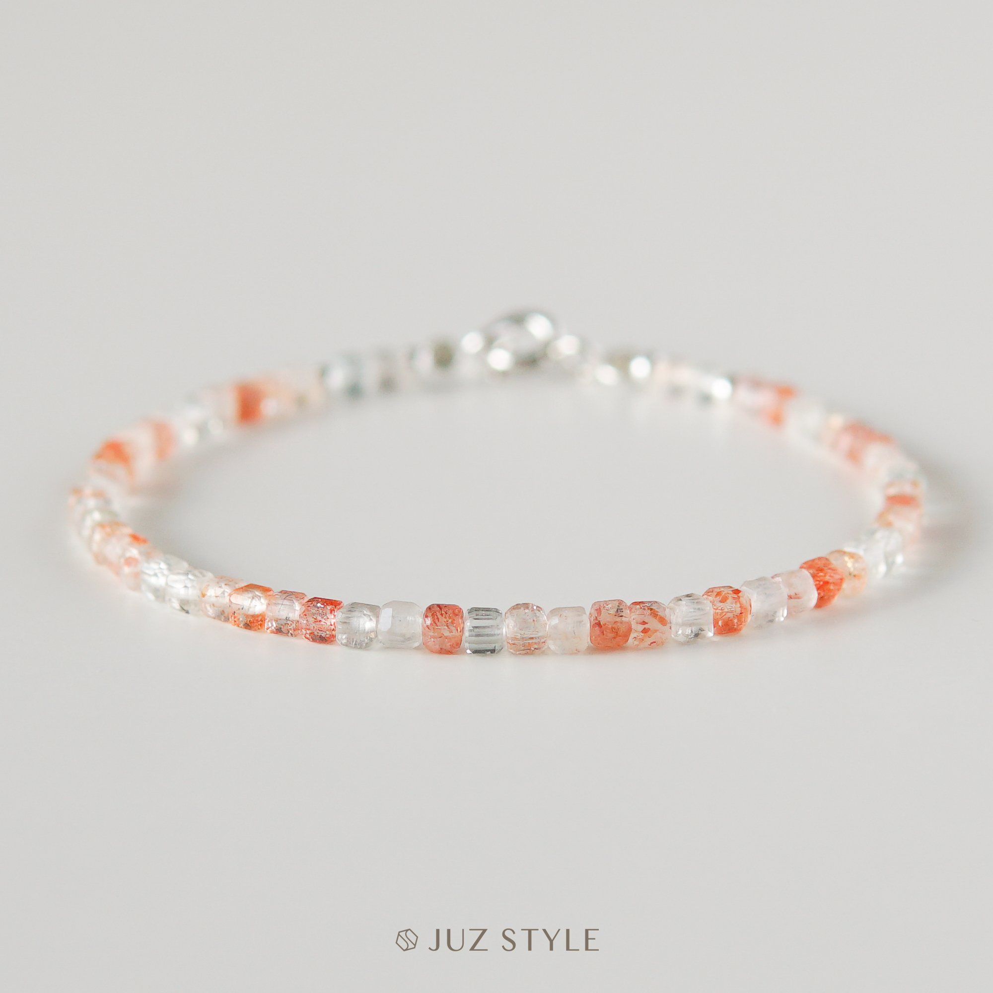  Vòng tay đá sunstone Arusha cube 2.5mm 