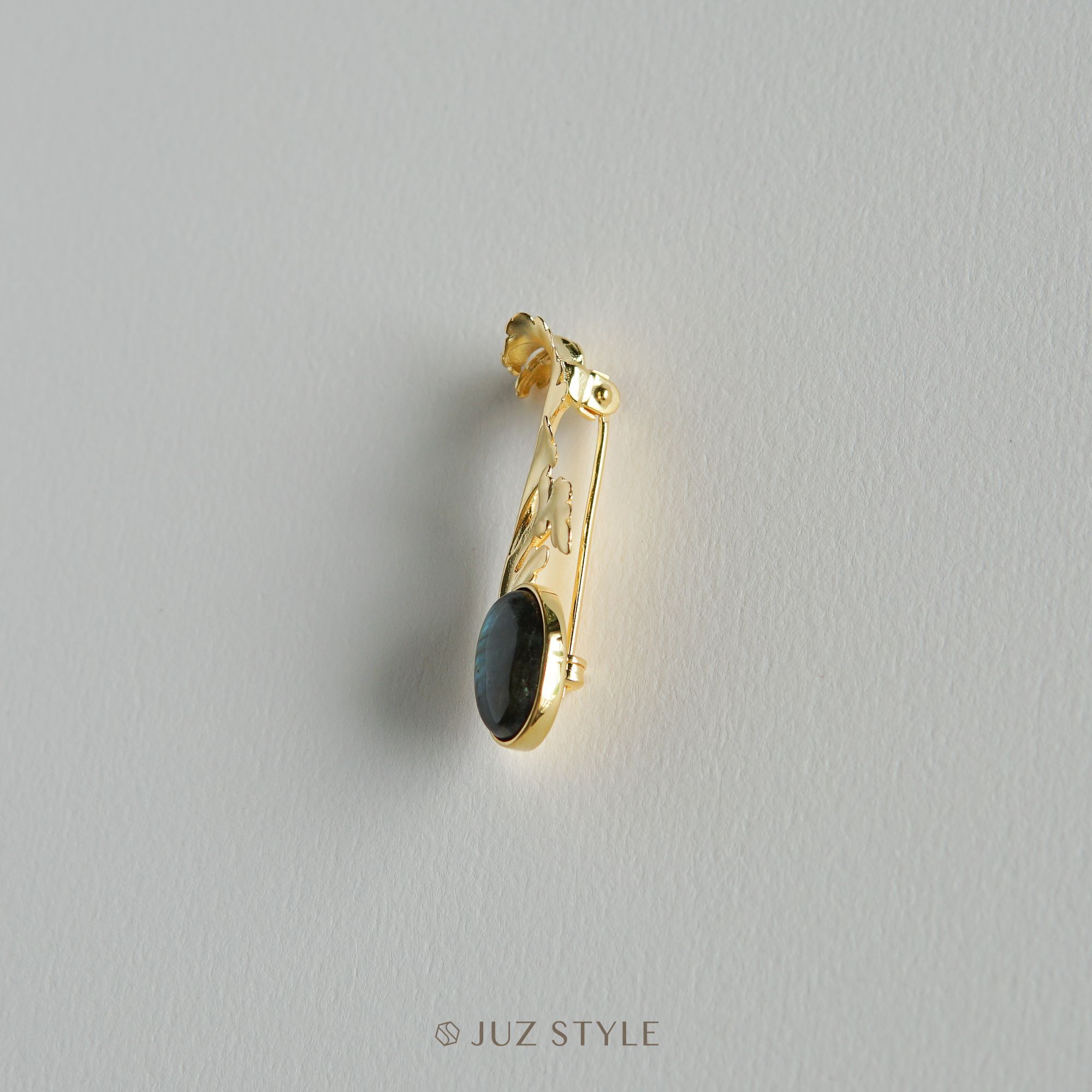  Cài bạc Acanthus & Labradorite (vàng) 