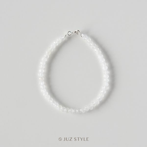  Vòng tay đá Rainbow moonstone 3.8mm x 2.8mm 