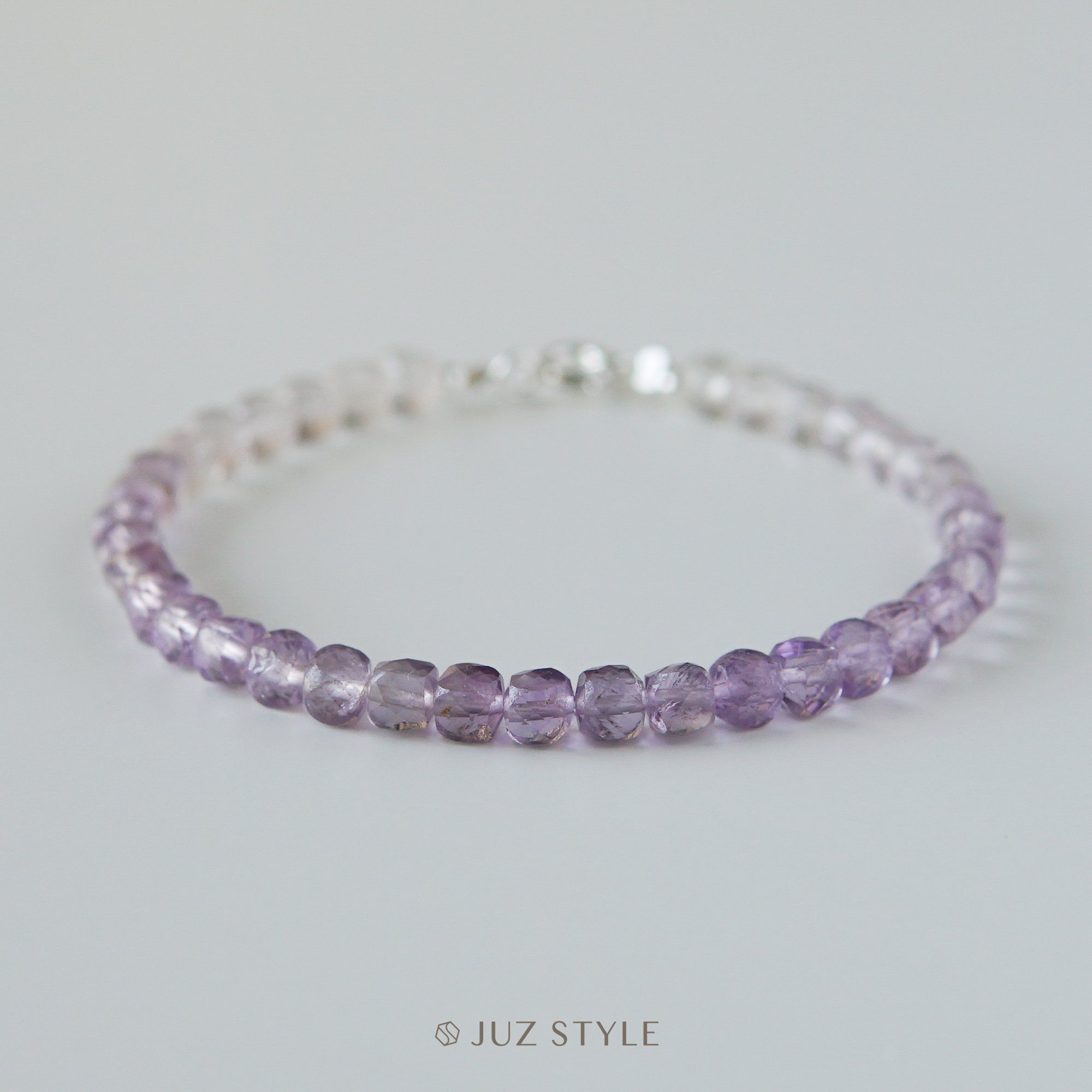  Vòng tay đá Amethyst Ombré 4mm 