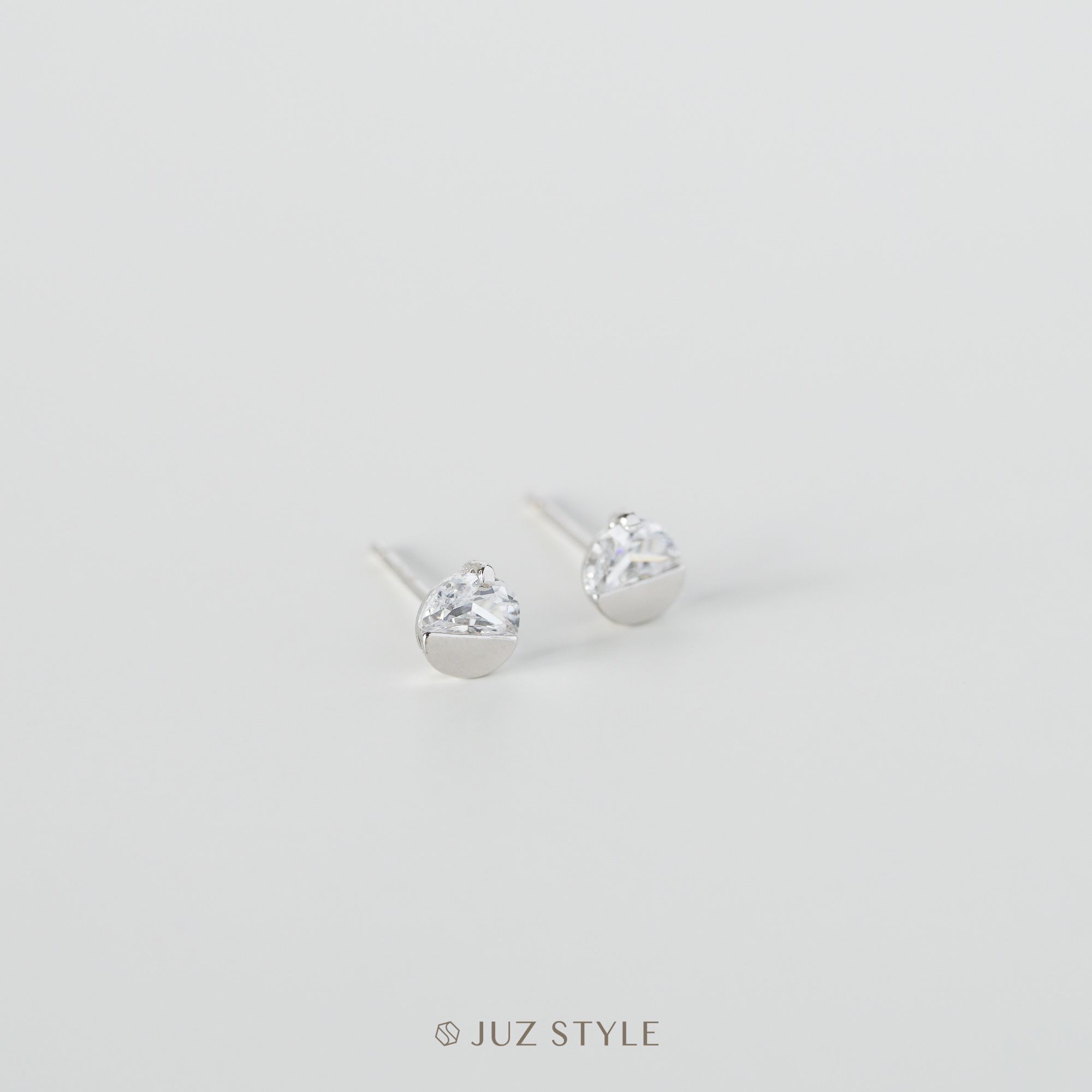  Bông tai bạc Half-moon Cz 