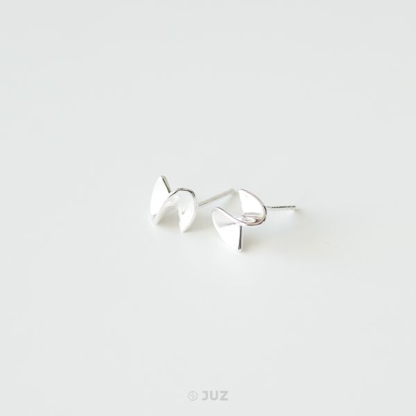  Bông tai bạc The twist eight 