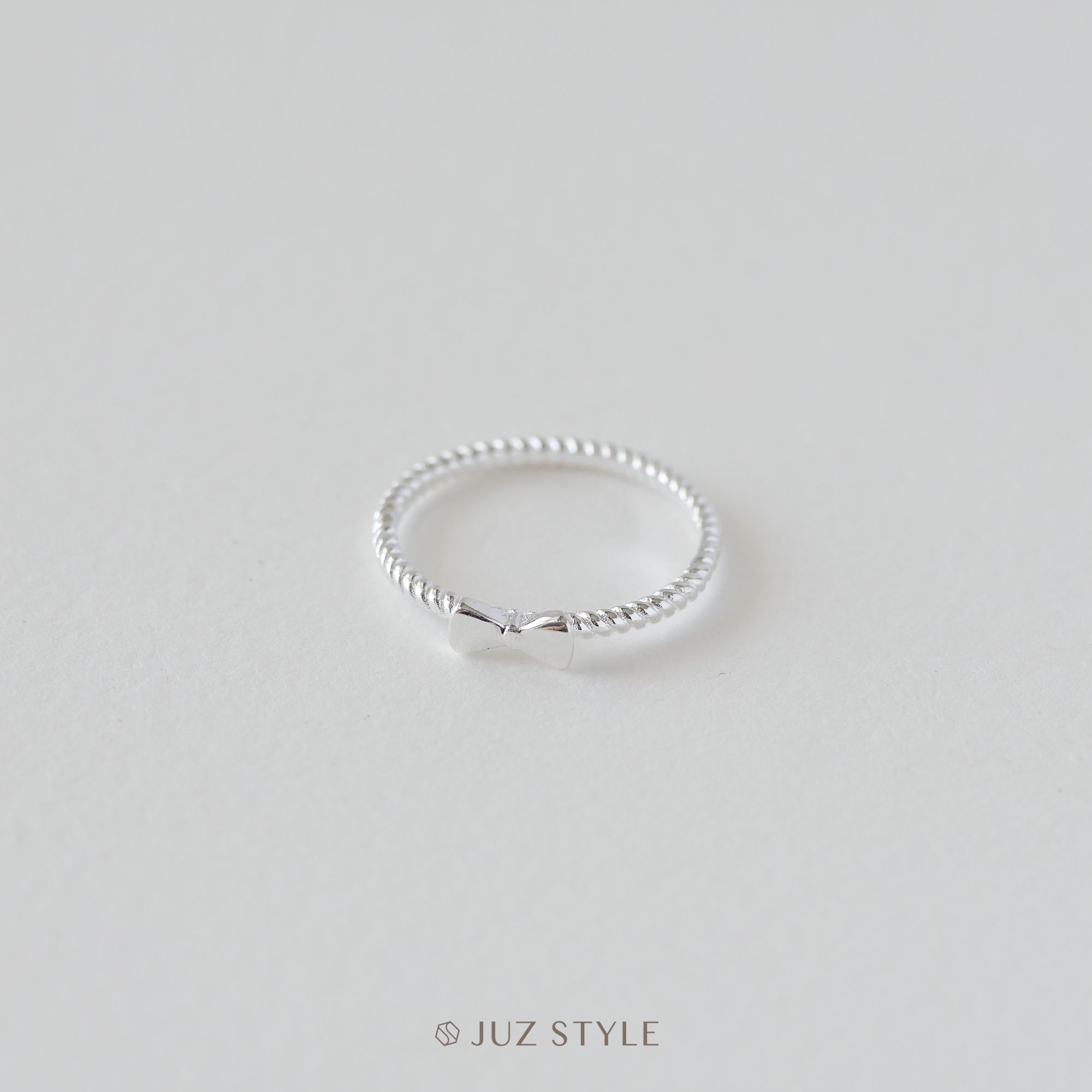 Nhẫn bạc tiny bow 