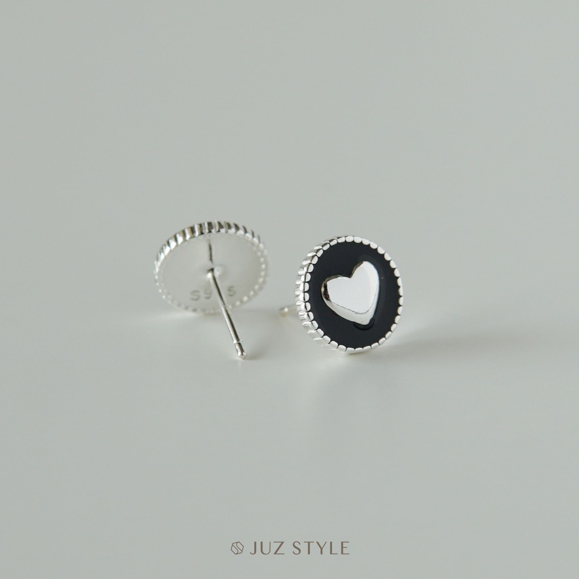  Bông tai bạc Heart in black 