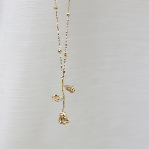  Dây chuyền hoa hồng 