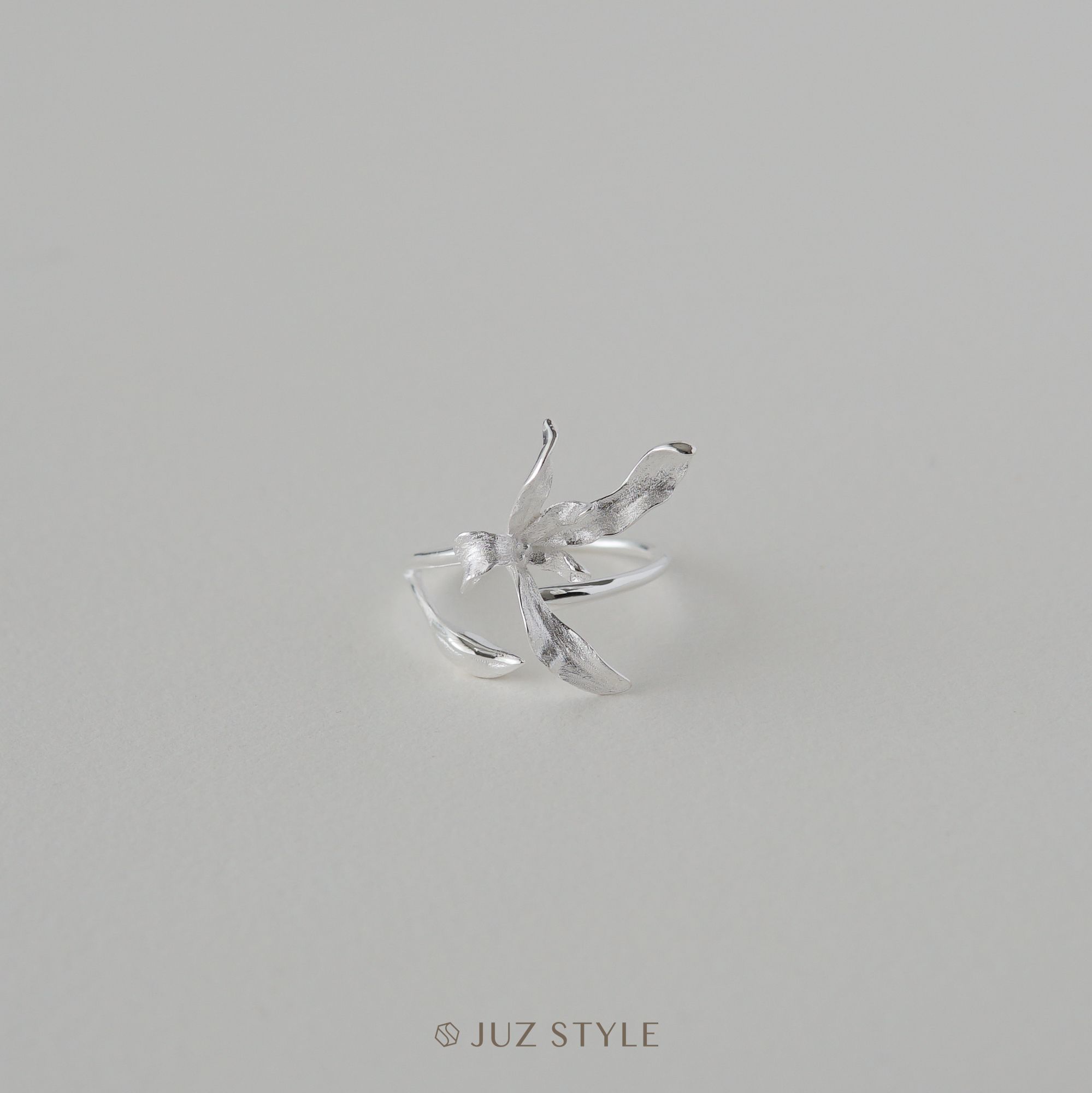  Nhẫn bạc hoa phong lan 