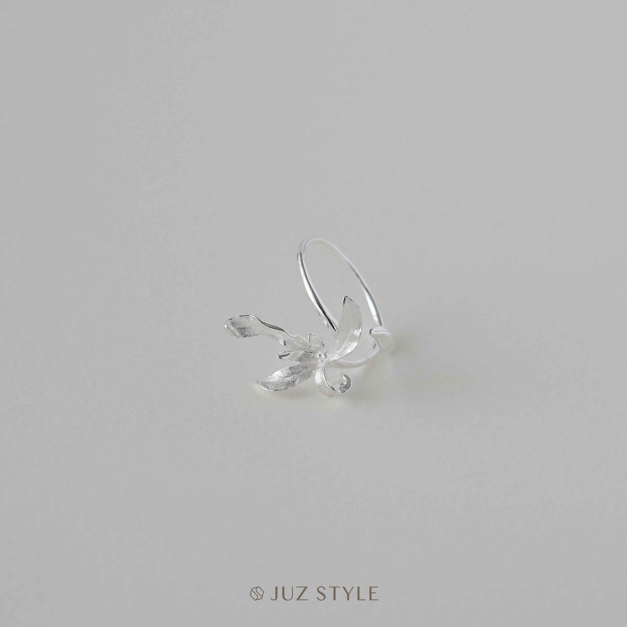  Nhẫn bạc hoa phong lan 