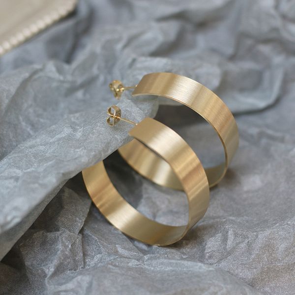  Bông tai tròn cong 