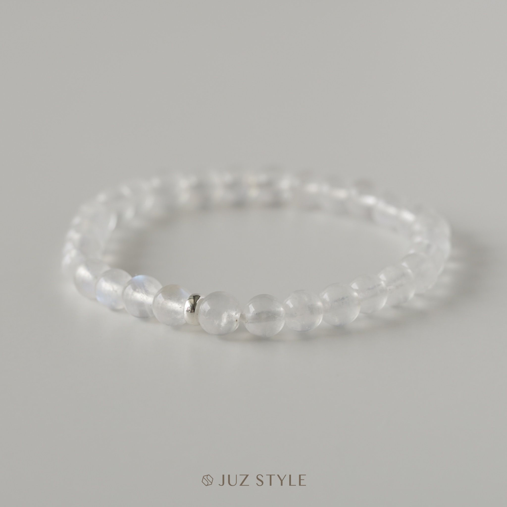  Vòng tay đá Rainbow Moonstone 5.5~5.9mm 