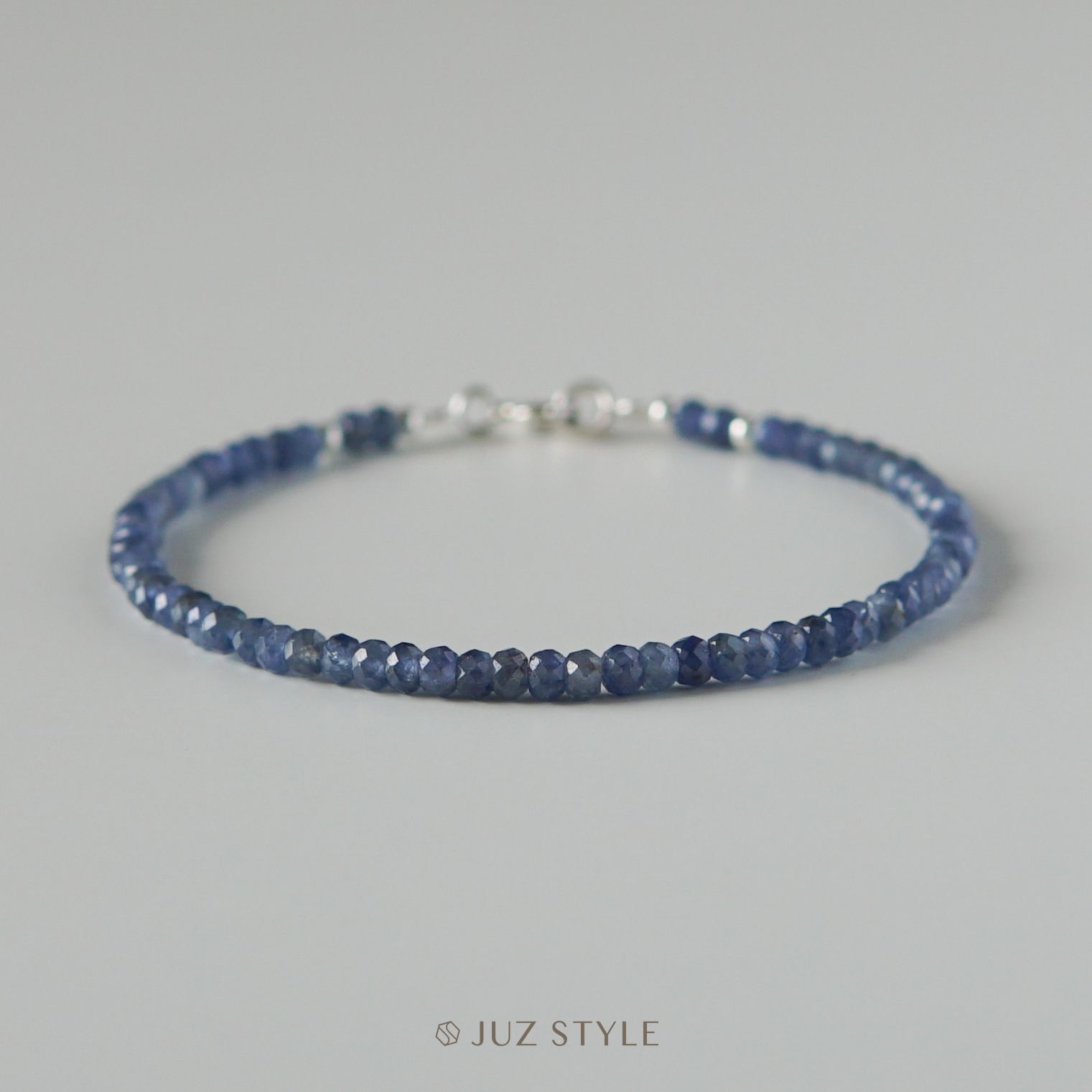  Vòng tay đá Sapphire 3x2mm 