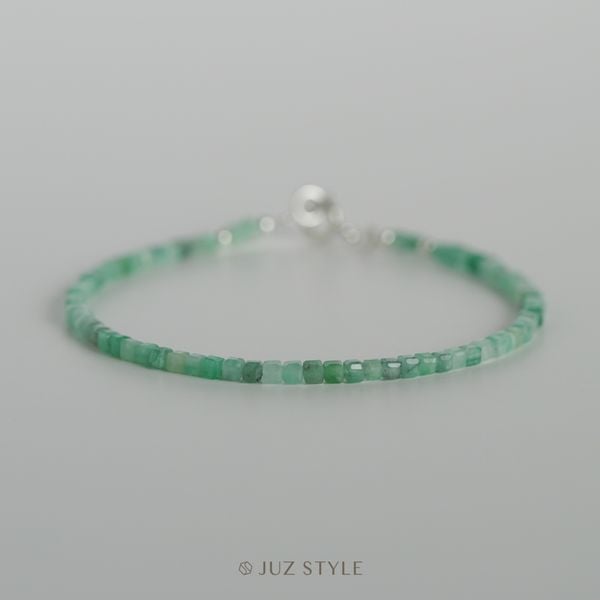  Vòng tay đá Emerald cube 2.2mm 