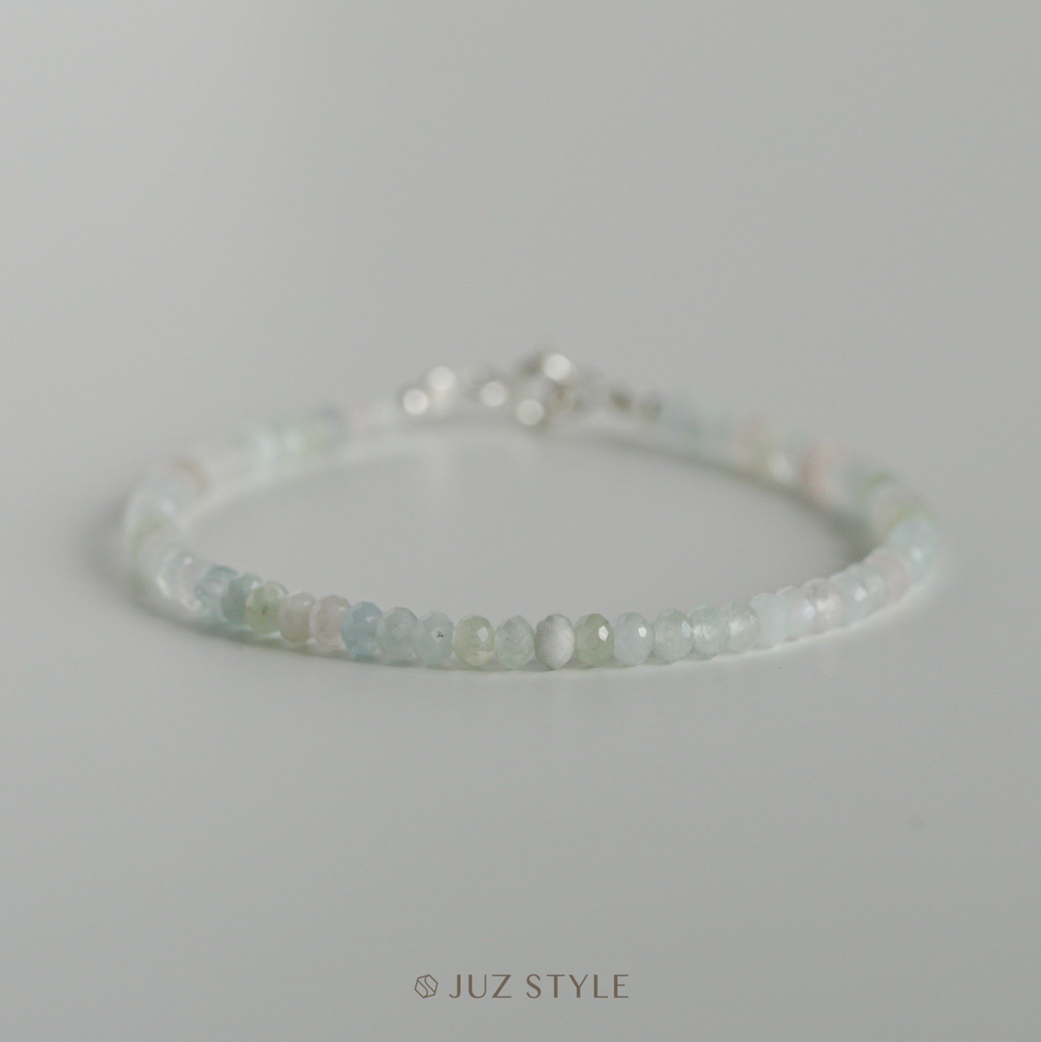  Vòng tay đá Beryl 3.2x2.3mm 