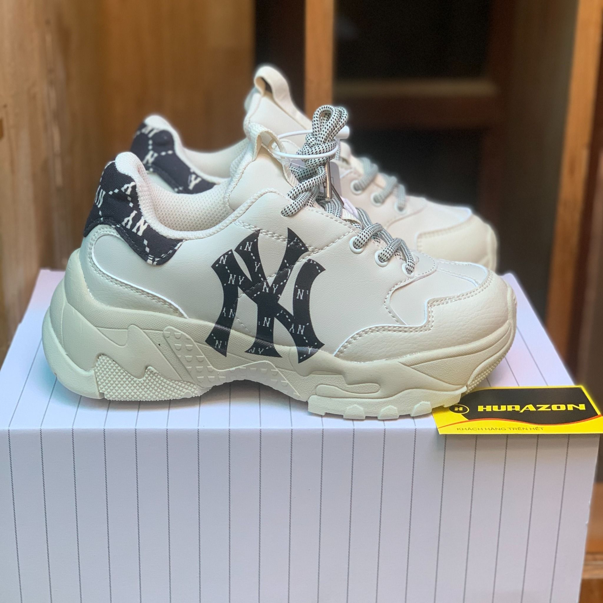 Review 3 giày MLB NY hàng hiệu chính hãng mới nhất giới trẻ săn lùng #41 Review 3 giày MLB NY hàng hiệu chính hãng mới nhất giới trẻ săn lùng