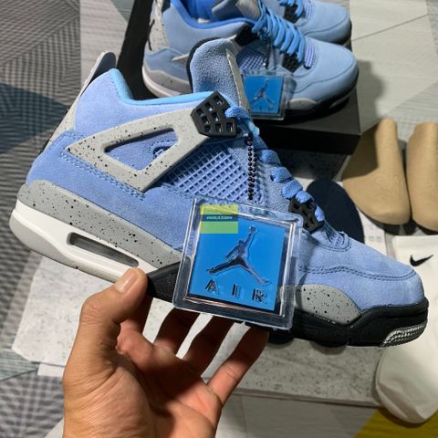  Jordan 4 University Blue 