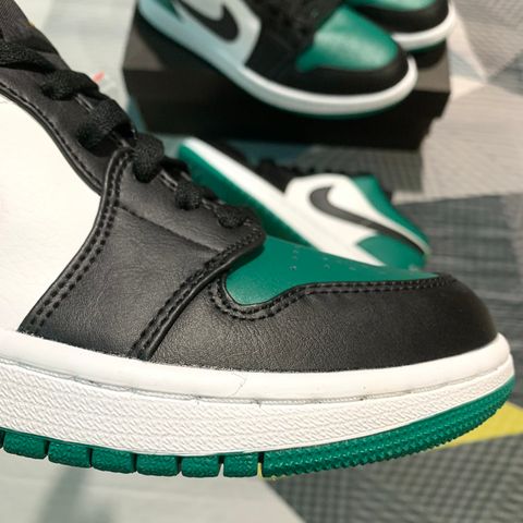  Jordan 1 low Đen Xanh lá đậm 