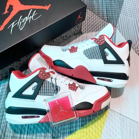  Giày Jordan 4 Fire Red 